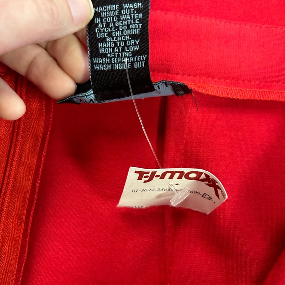 Cynthia Rowley Size 10 Red Short Shirt With Ruffle And Back Slit‎ NWT - Picture 7 of 7